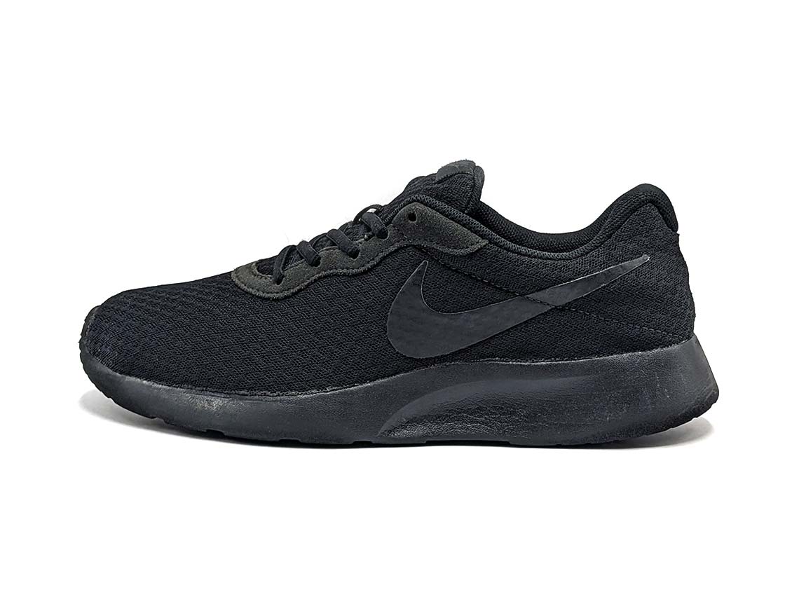Nike Tanjun