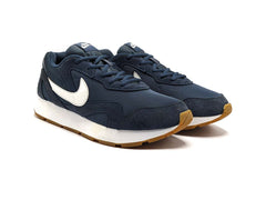 Nike Delfine