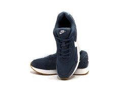 Nike Delfine