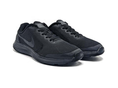 Nike Revolution 3