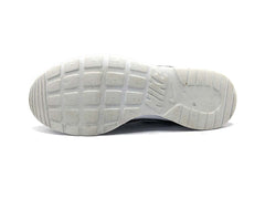 Nike Tanjun