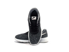 Nike Tanjun