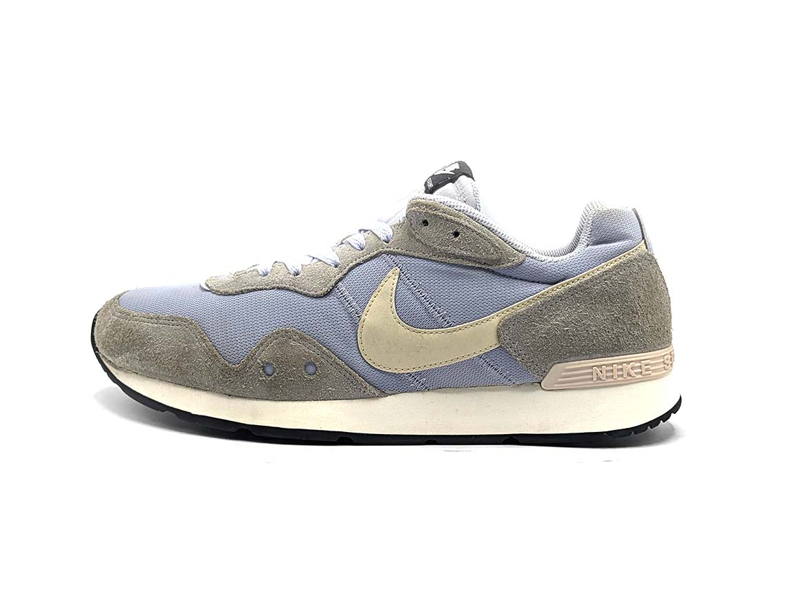 Nike Venture Runner