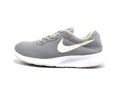 Nike Tanjun