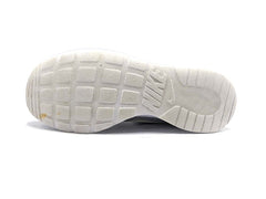 Nike Tanjun