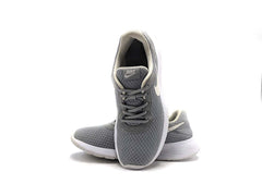 Nike Tanjun