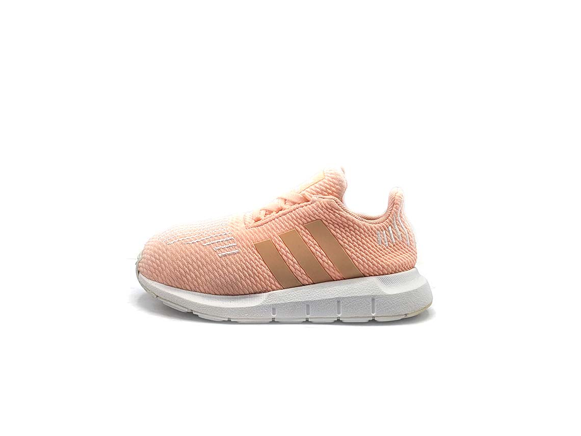 Adidas Swift Run
