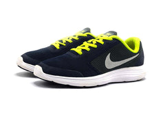 Nike Revolution 3