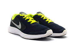 Nike Revolution 3