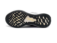 Nike Revolution 6