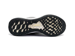 Nike Revolution 6