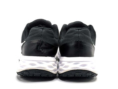 Nike Revolution 6