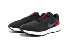 Nike Revolution 5