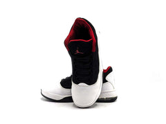 Air Jordan Max Aura 2