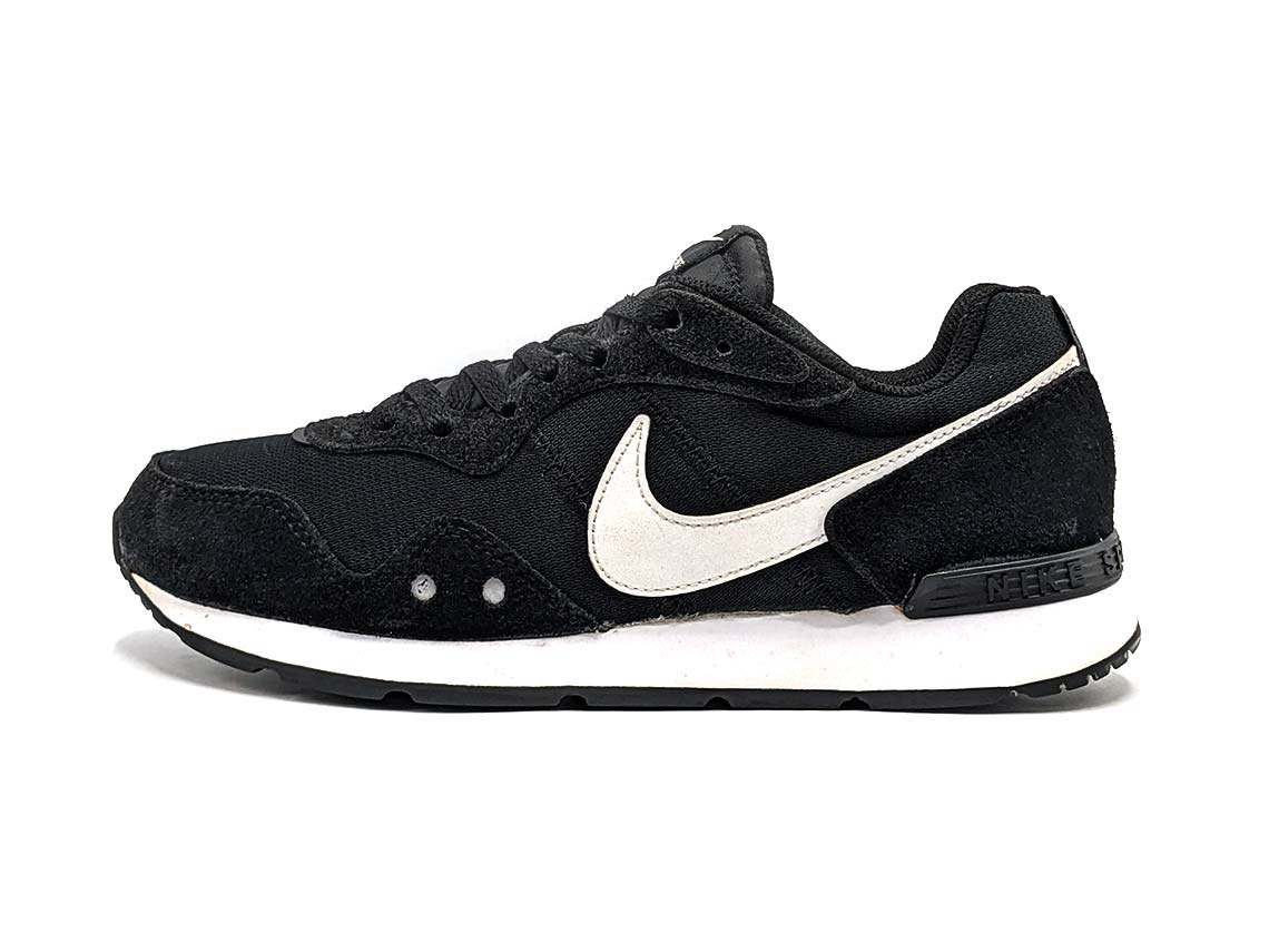 Nike Venture Runner