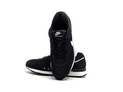 Nike Venture Runner