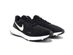 Nike Revolution 5