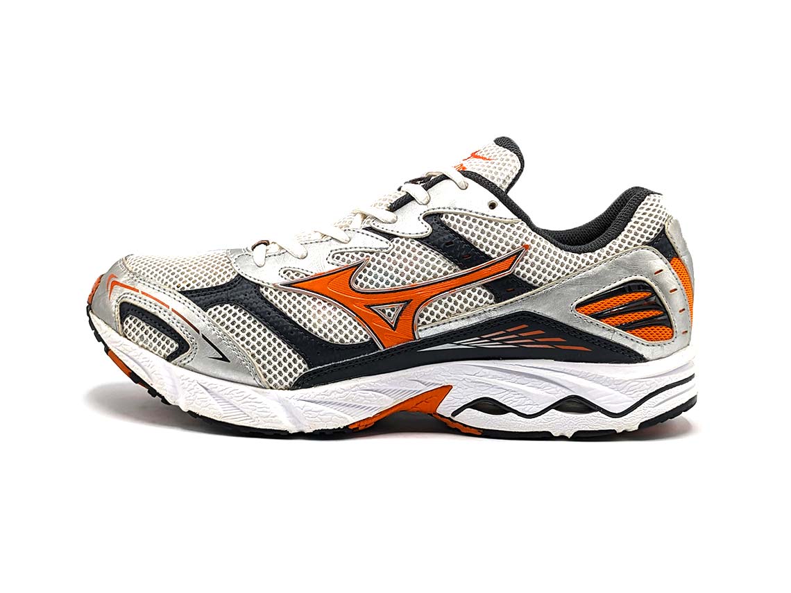 Mizuno Wave Endeavor 2
