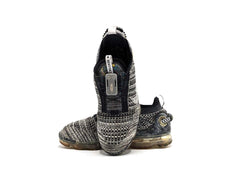 Nike Air Vapormax Flyknit Oreo