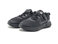 Nike Revolution 6