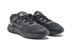 Nike Revolution 6