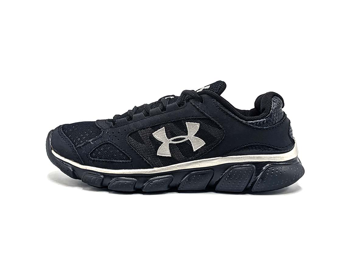 Under Armour Assert