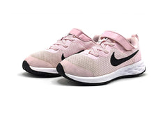 Nike Revolution 6