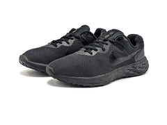 Nike Revolution 6