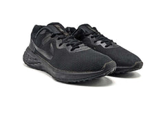 Nike Revolution 6