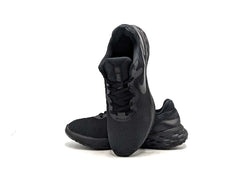 Nike Revolution 6