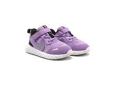 Nike Revolution 5