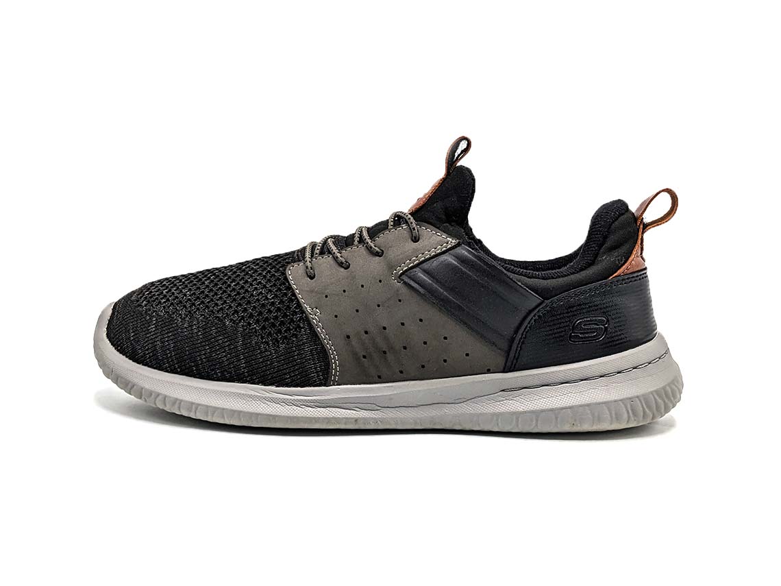 Skechers Delson Classic Fit