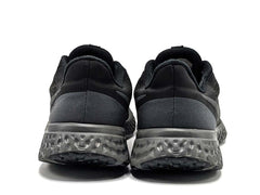 Nike Revolution 5