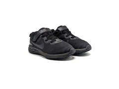 Nike Revolution 6