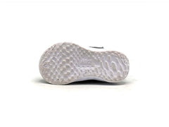Nike Revolution 6