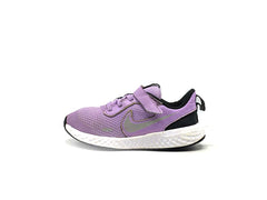 Nike Revolution 5