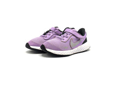 Nike Revolution 5