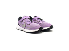 Nike Revolution 5