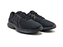 Nike Revolution 4
