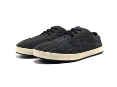 Toms