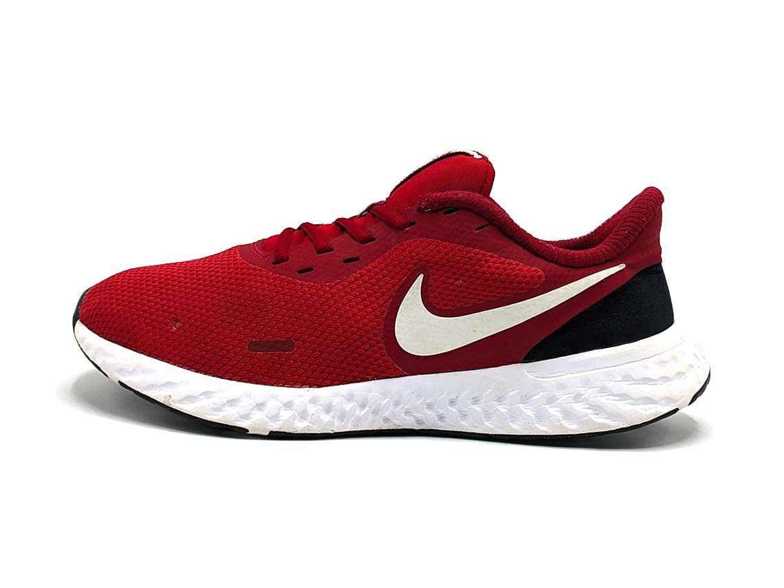 Nike Revolution 5