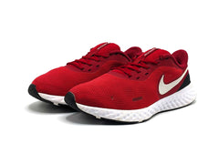 Nike Revolution 5