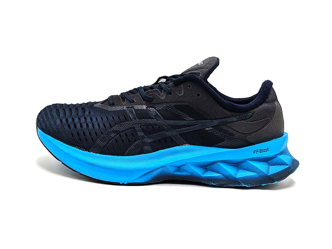 Asics Novablast