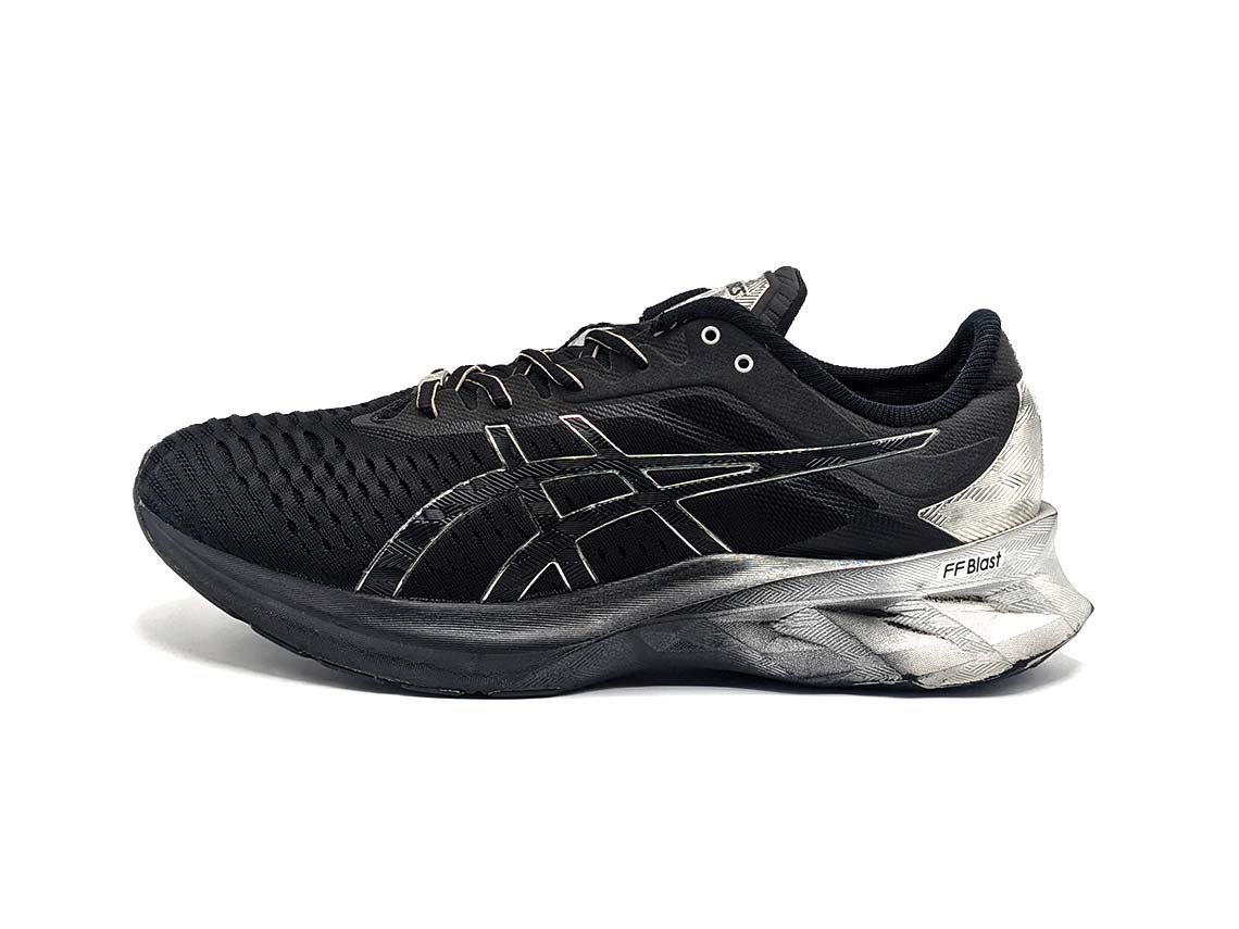 Asics Novablast