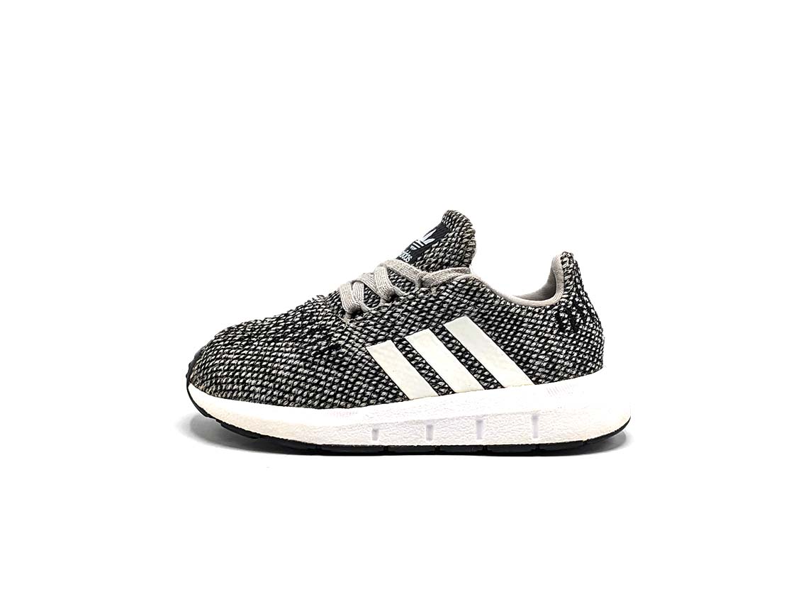 Adidas Swift Run