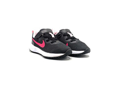 Nike Revolution 6