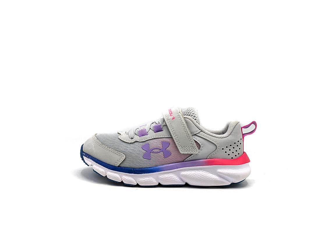 Under Armour Assert 9