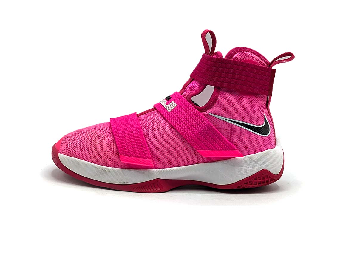 Nike LeBron Soldier 10