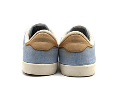 New Balance 210