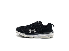 Under Armour Assert 8
